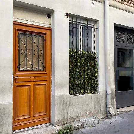 Charming Bright Studio Near Montmartre