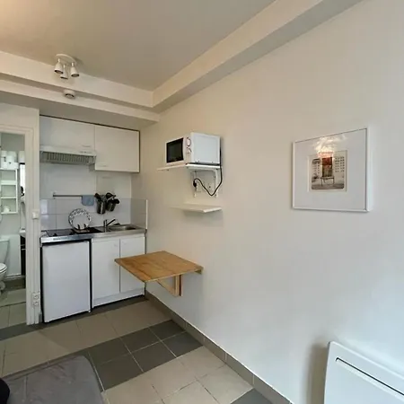 Charming Bright Studio Near Montmartre Apartment Paris